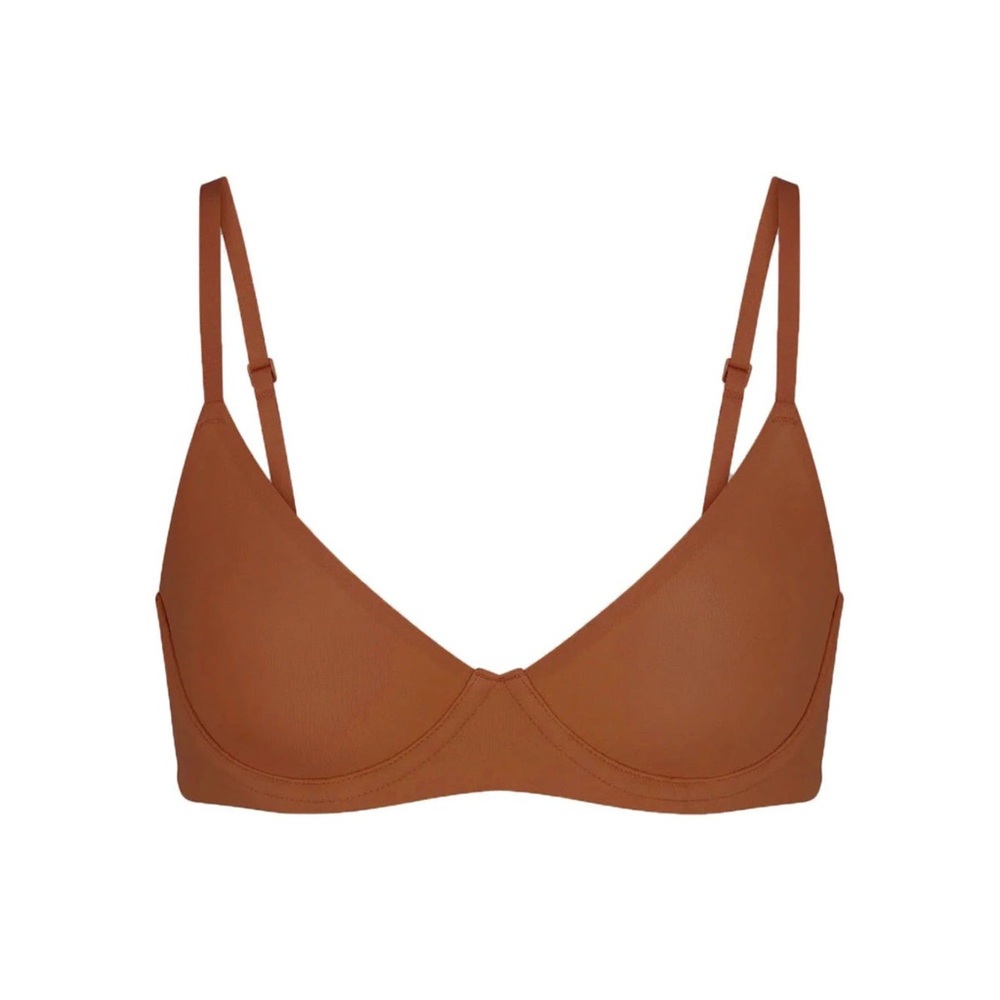 NWT SKIMS: fits everybody unlined demi bra
